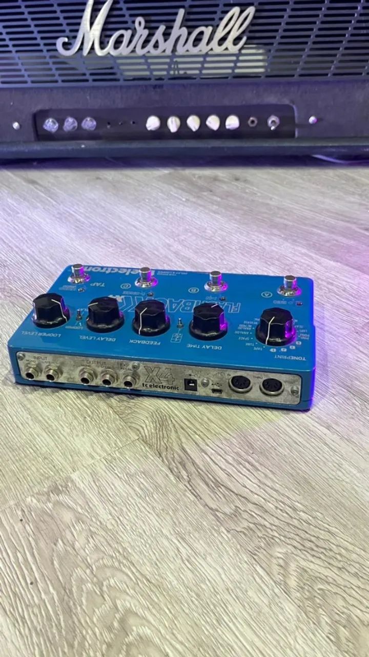 tc electronic FLASHBACK X4 ディレイ　delay Pedal TC Electronic Flashback X4 Delay