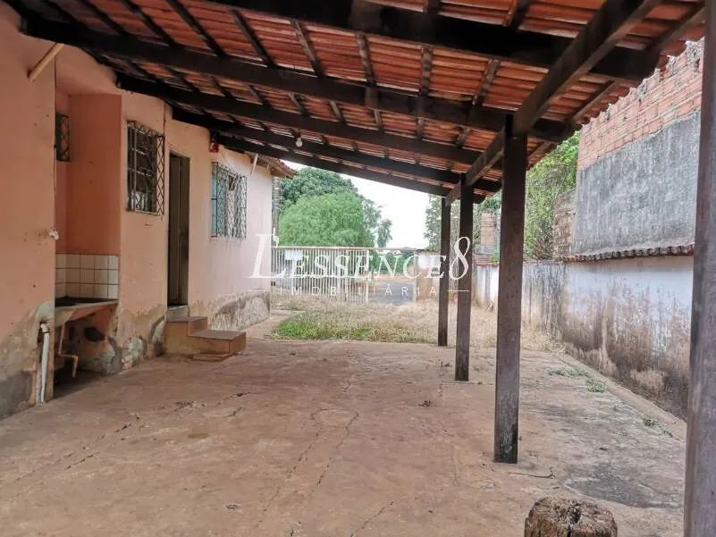 Casa 330m² com 2 Quartos | Parque Santa Rita | Quintal amplo! - Foto 4
