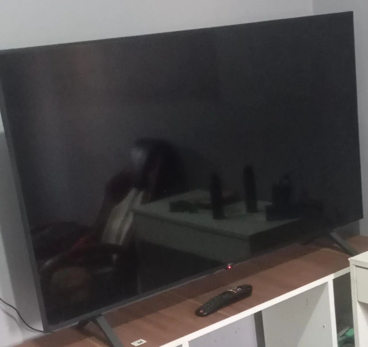 Smart TV LG 50" com defeito