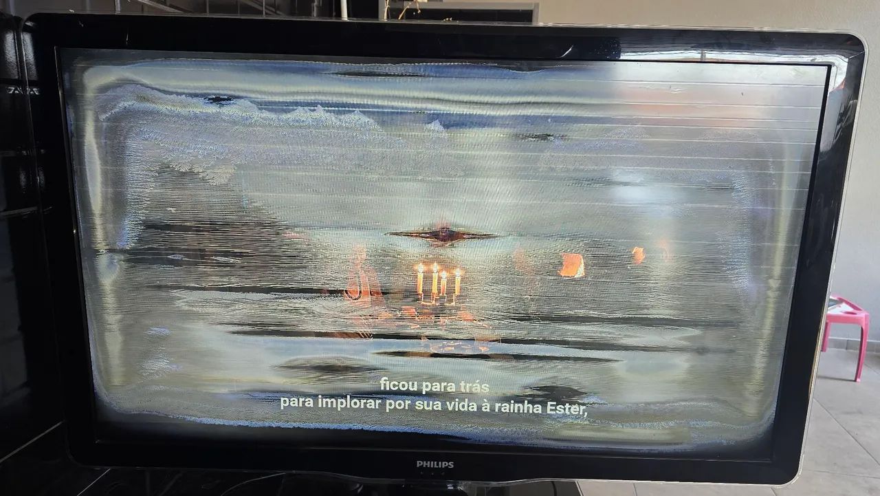 TV Philips 46" LED 46PFL5605D/78 - Foto 3