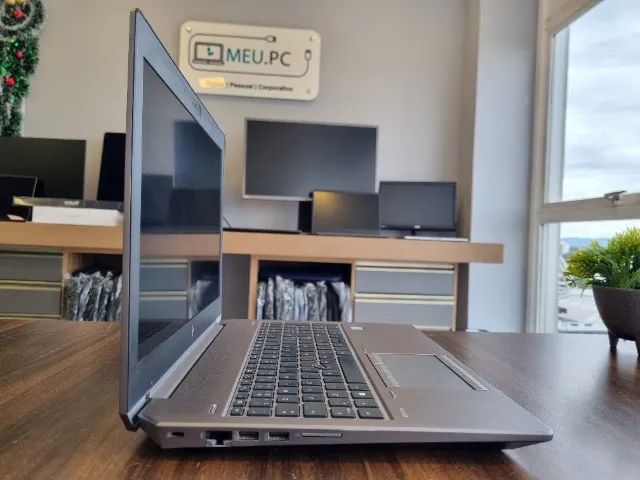 Notebook HP ZBook 15 G5 - Core i7 | 8ª geração | 512GB SSD | 16GB