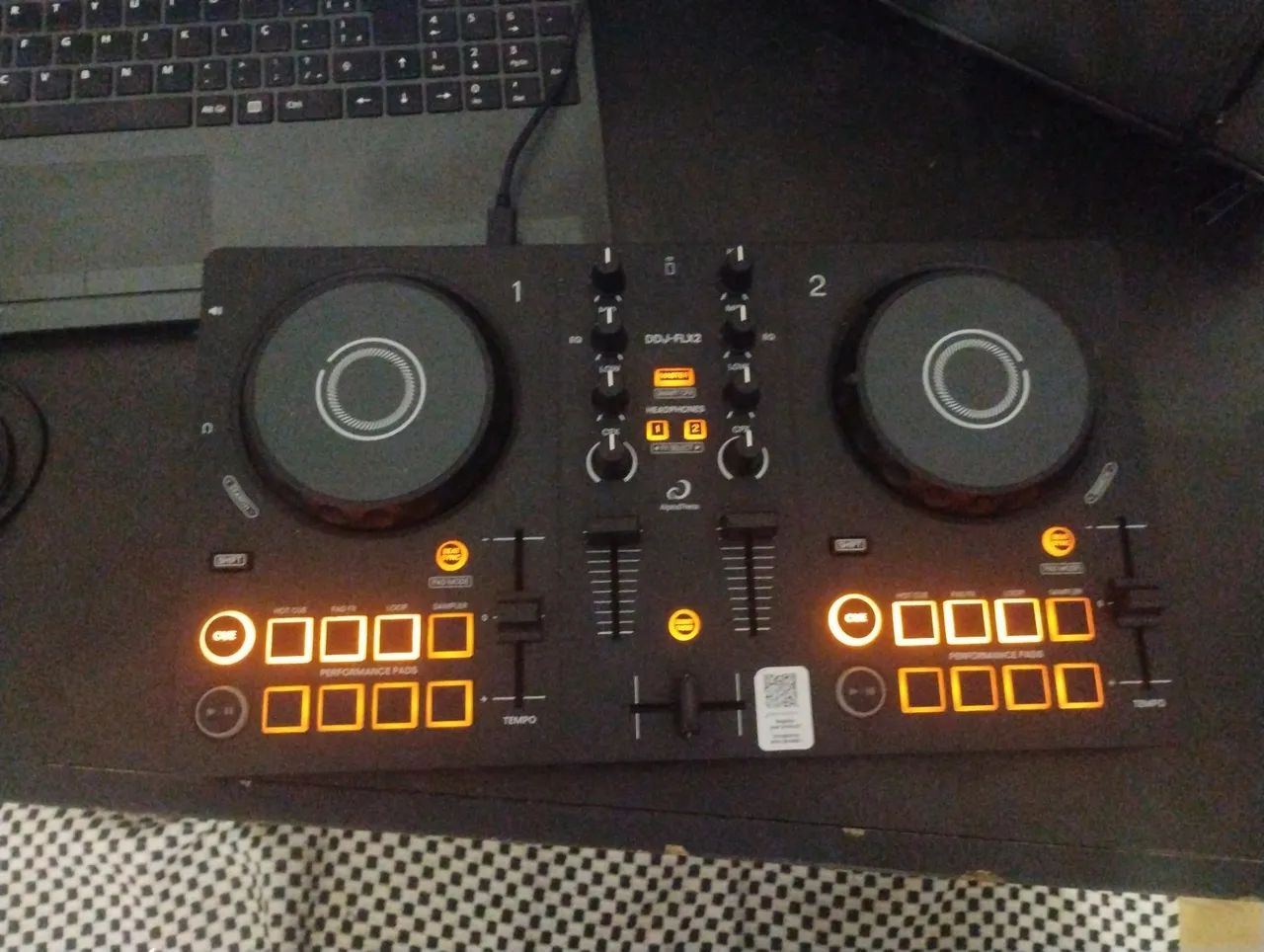 DDJ-FLX2 com BOLSA e Cabo p2 para p2 - Foto 2