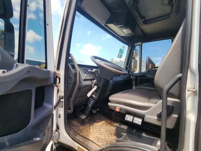 CAMINHÃO COMBOIO - IVECO TECTOR 150E21 - Foto 5