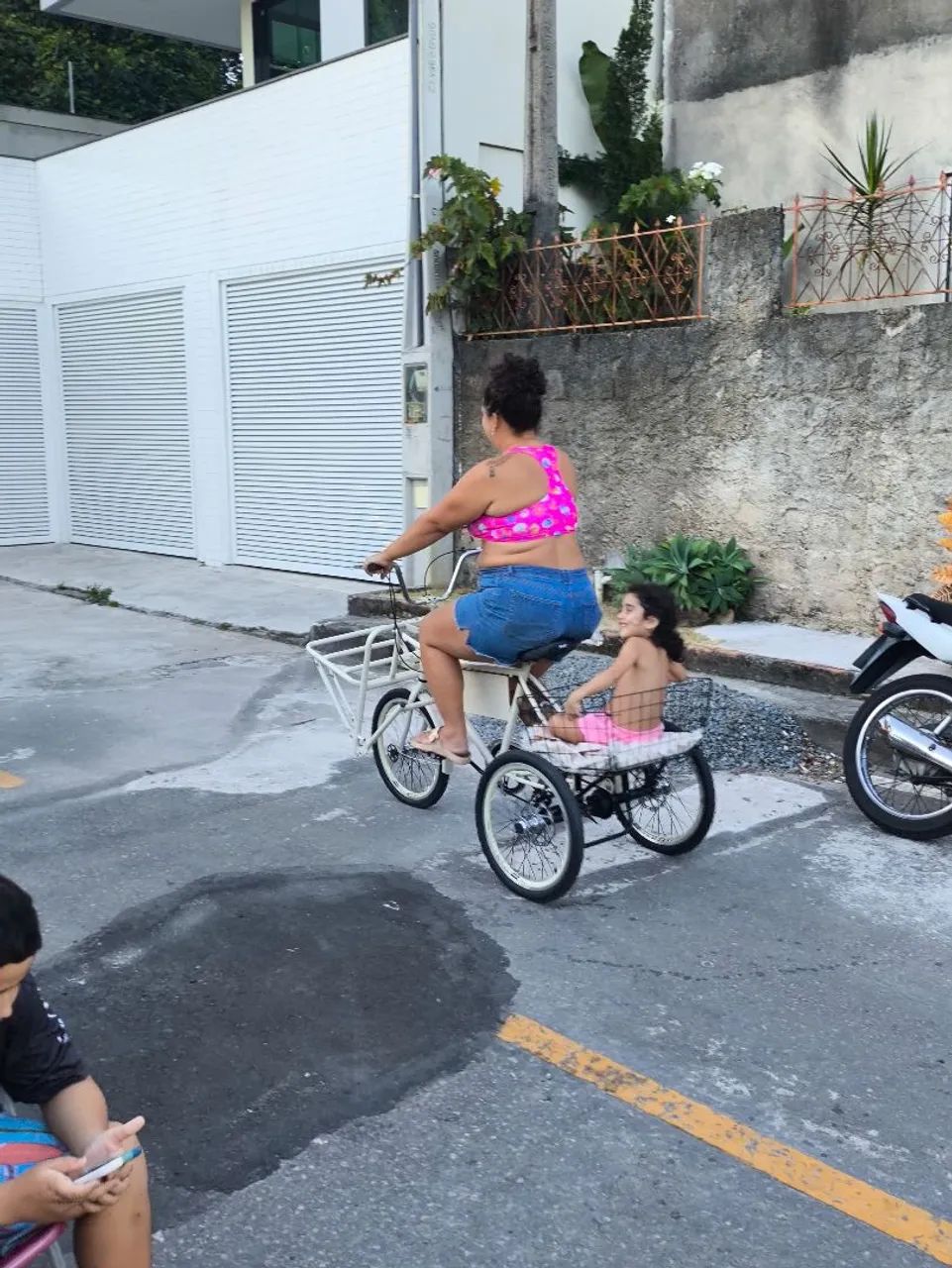 Triciclo cargueiro com marcha e freio a disco  - Foto 4