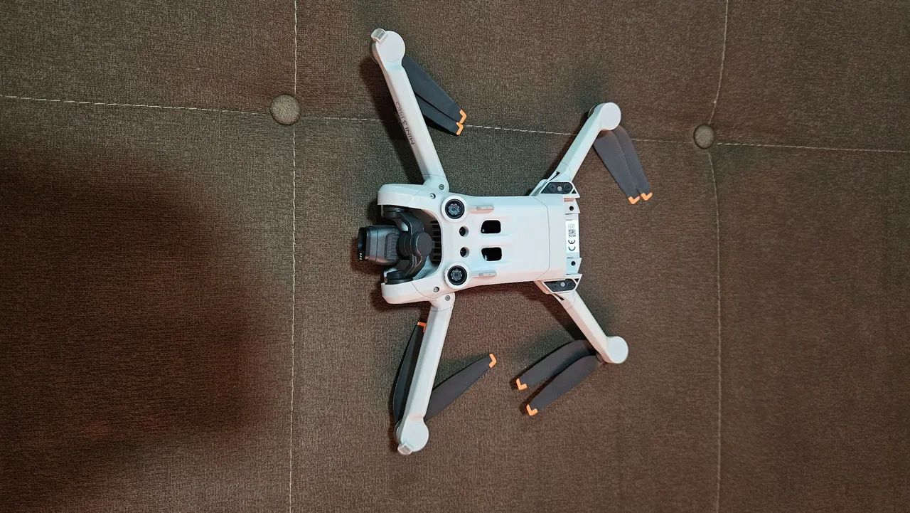 Drone Dji mini 3 Pro c/ controle RC + combo fly more bateria 45 min - Foto 3