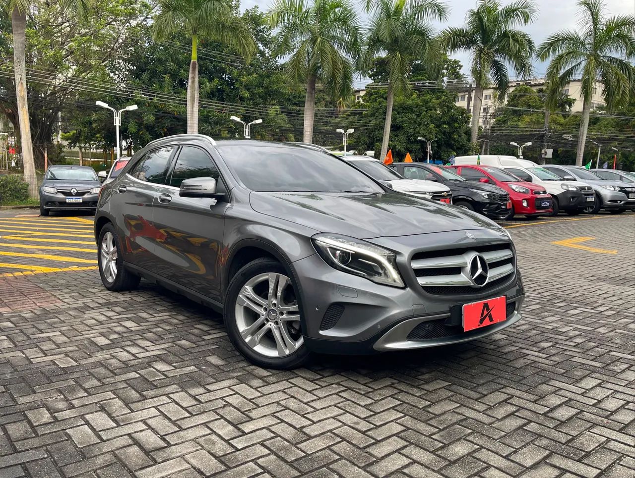 Mercedes-Benz GLA 200 Adv. 1.6/1.6 TB 16V Flex Aut. 2015