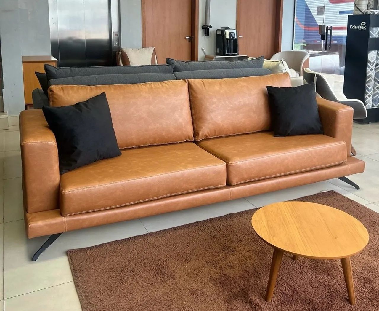 Sofá fixo living 2,40 mt - Foto 3