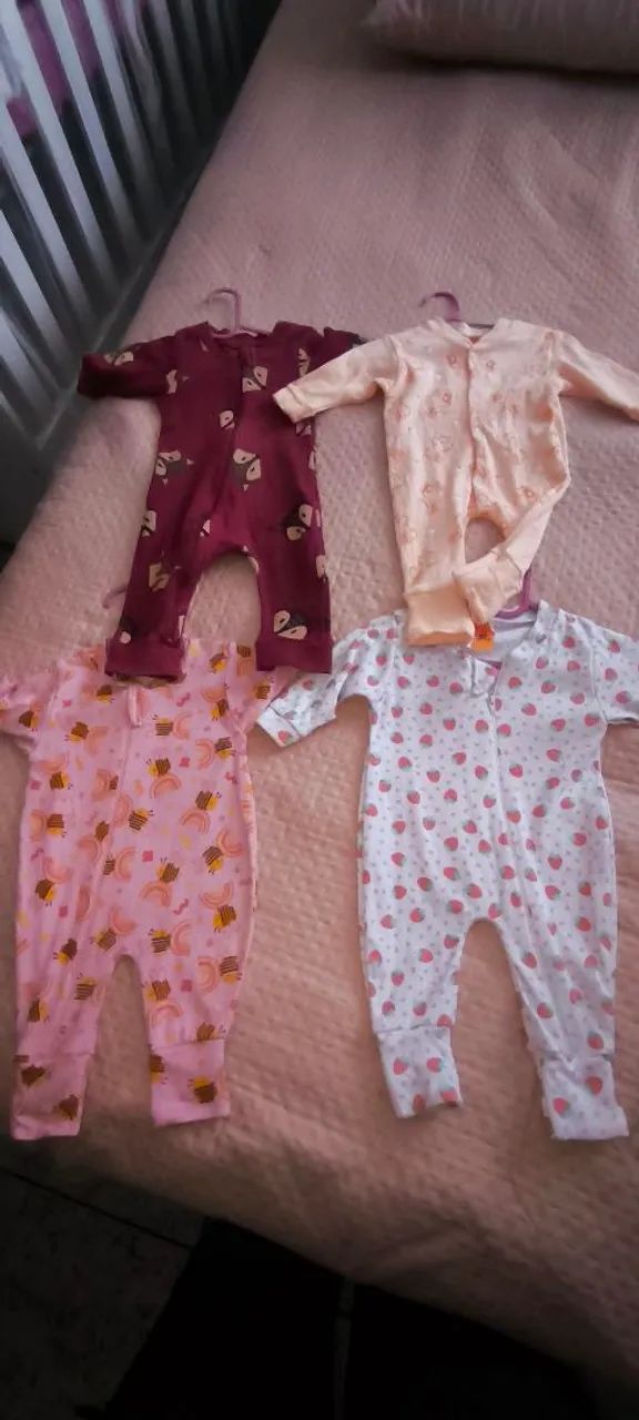 Lote de roupa de bebê 