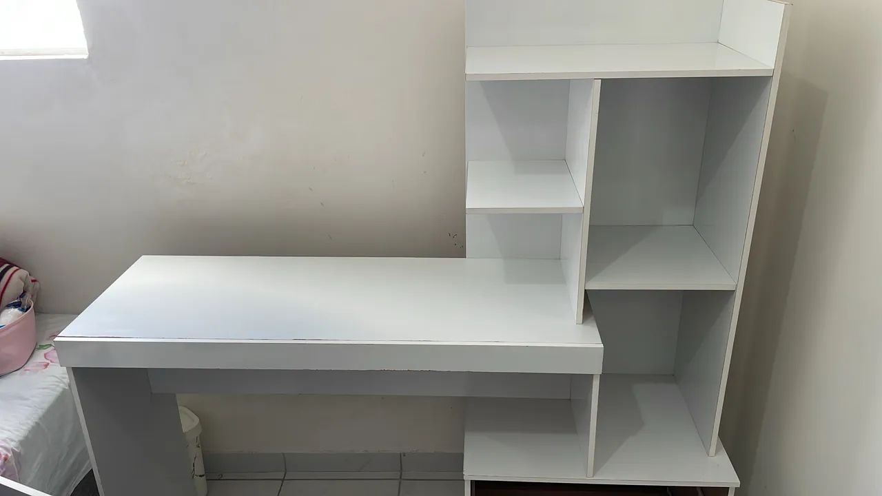 Mesa de estudos branca  - Foto 2