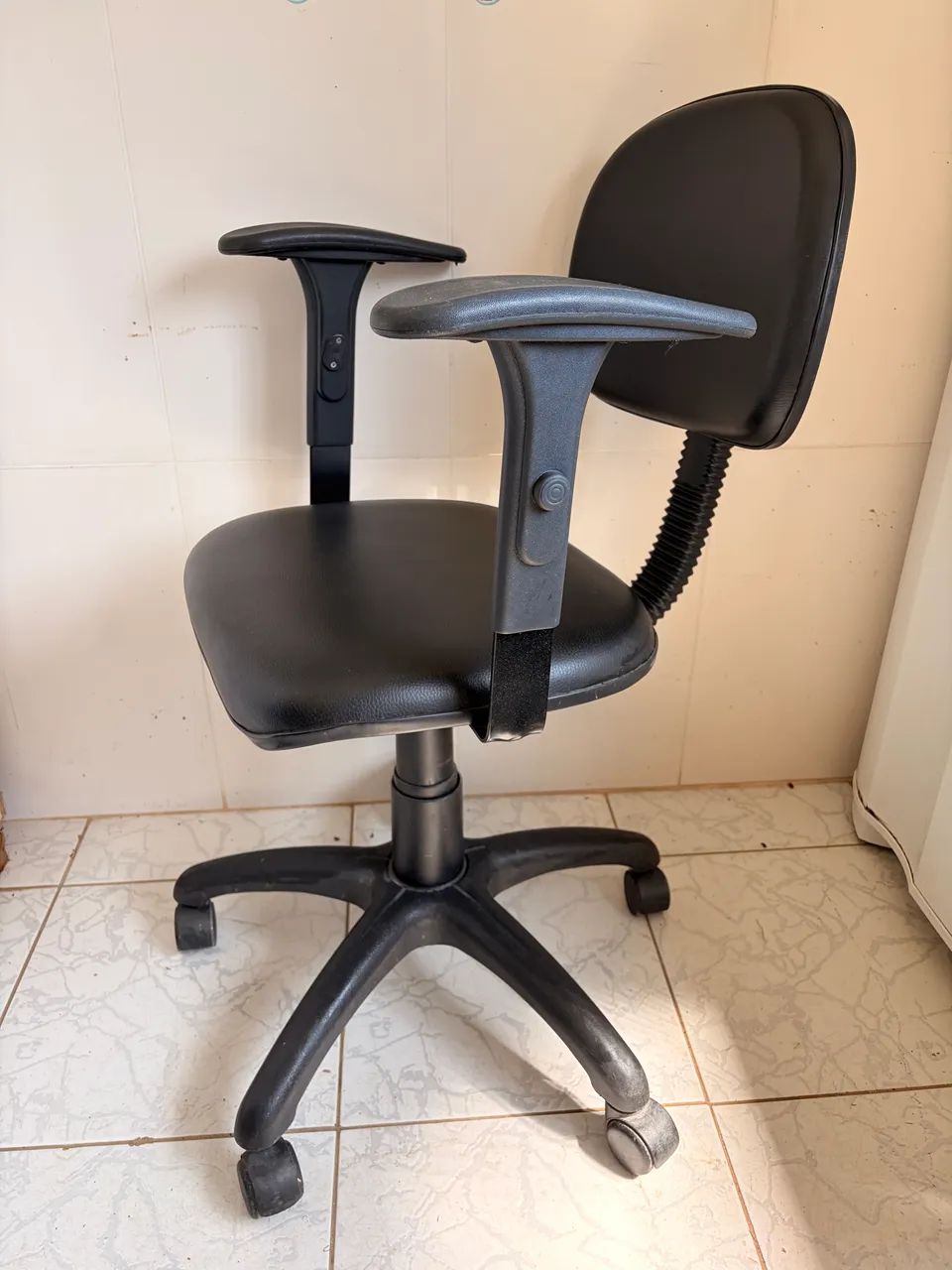 Cadeira de escritório  - Foto 4