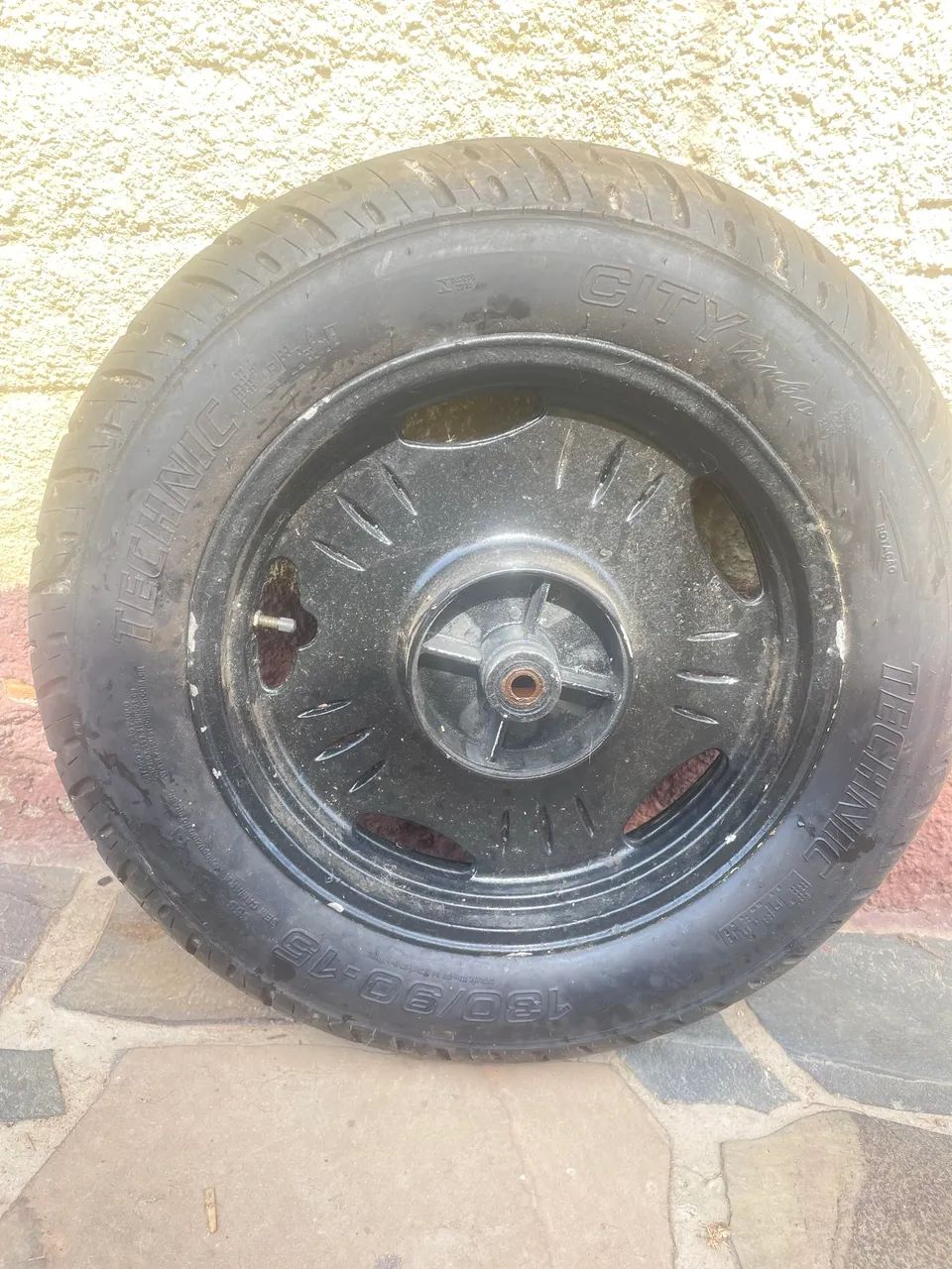 Vendo roda com pneu  - Foto 2