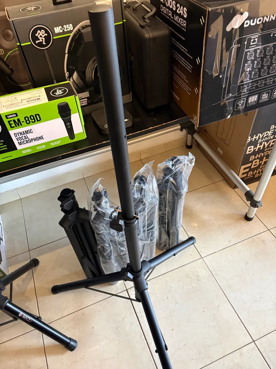 Suporte para Caixa de Som Tripé - Foto 2