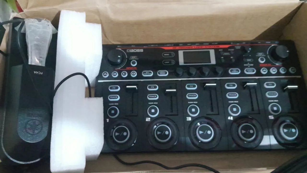 Vendo estação boss rc505 