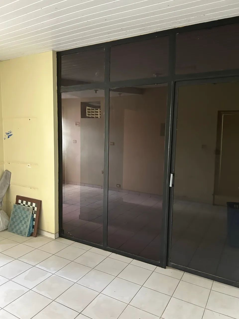 ALUGA-SE PARA FINS COMERCIAIS  - Foto 3