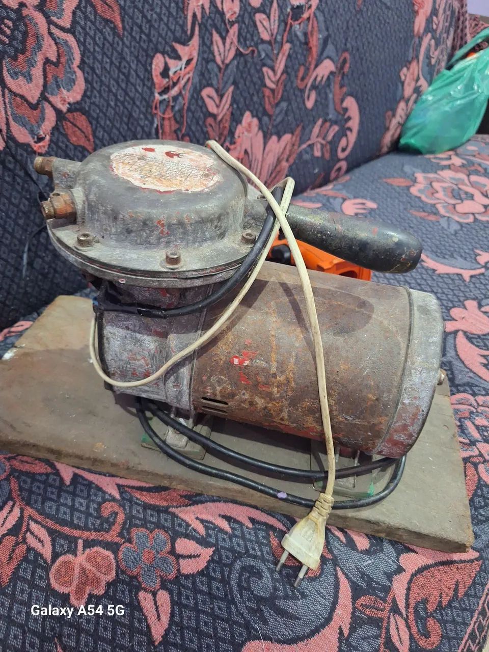 Compressor401276223556823042