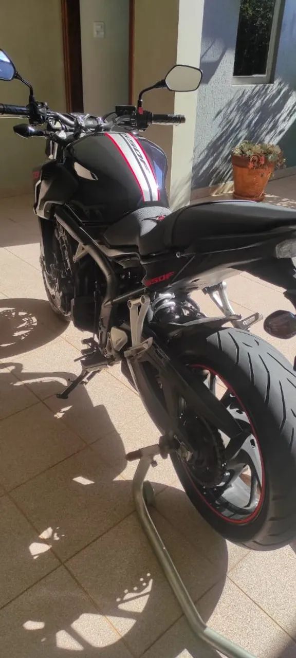 Honda CB 650F - Foto 3