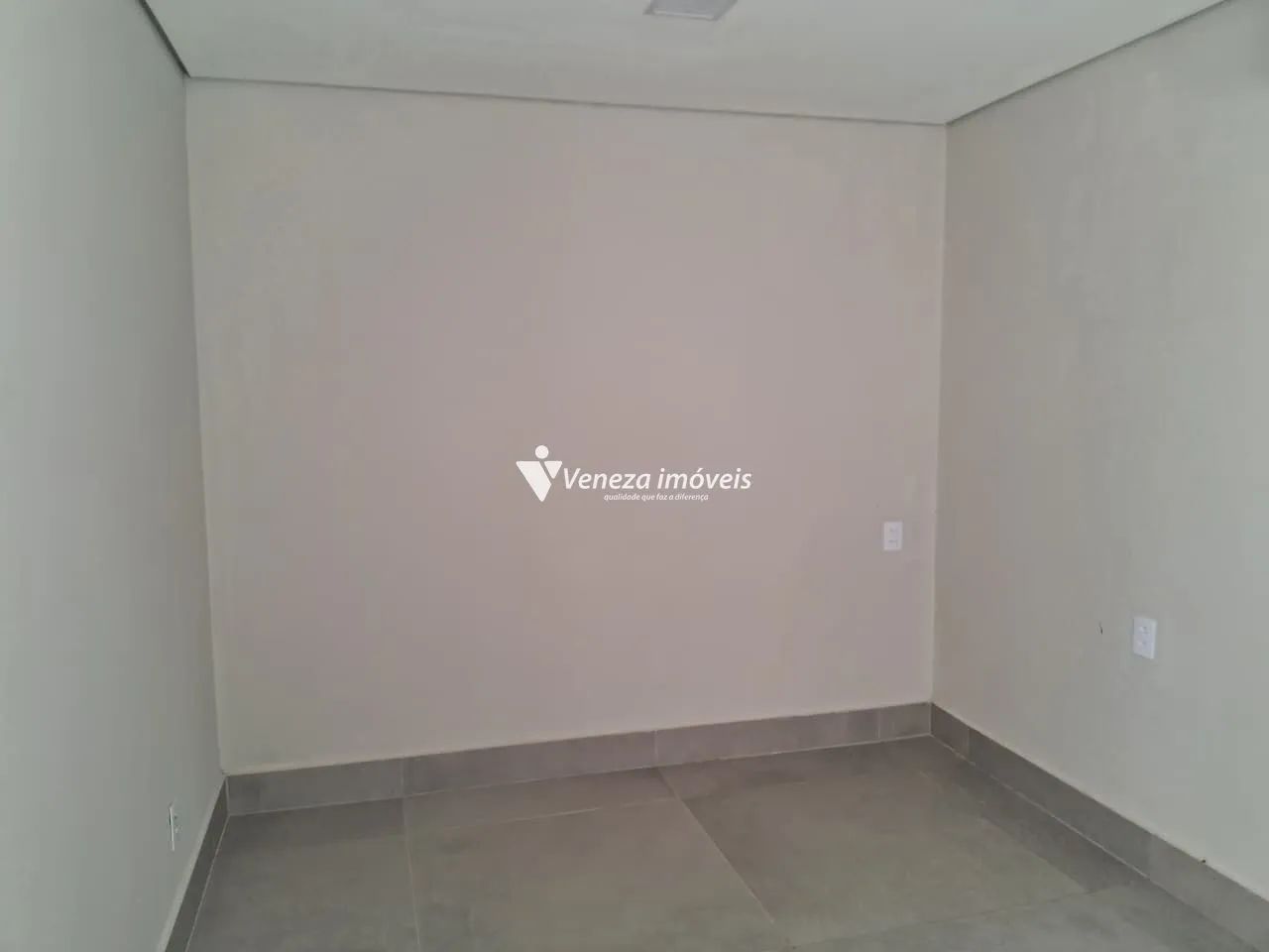 Sala comercial no Bairro Noivos com split para aluguel - Foto 4
