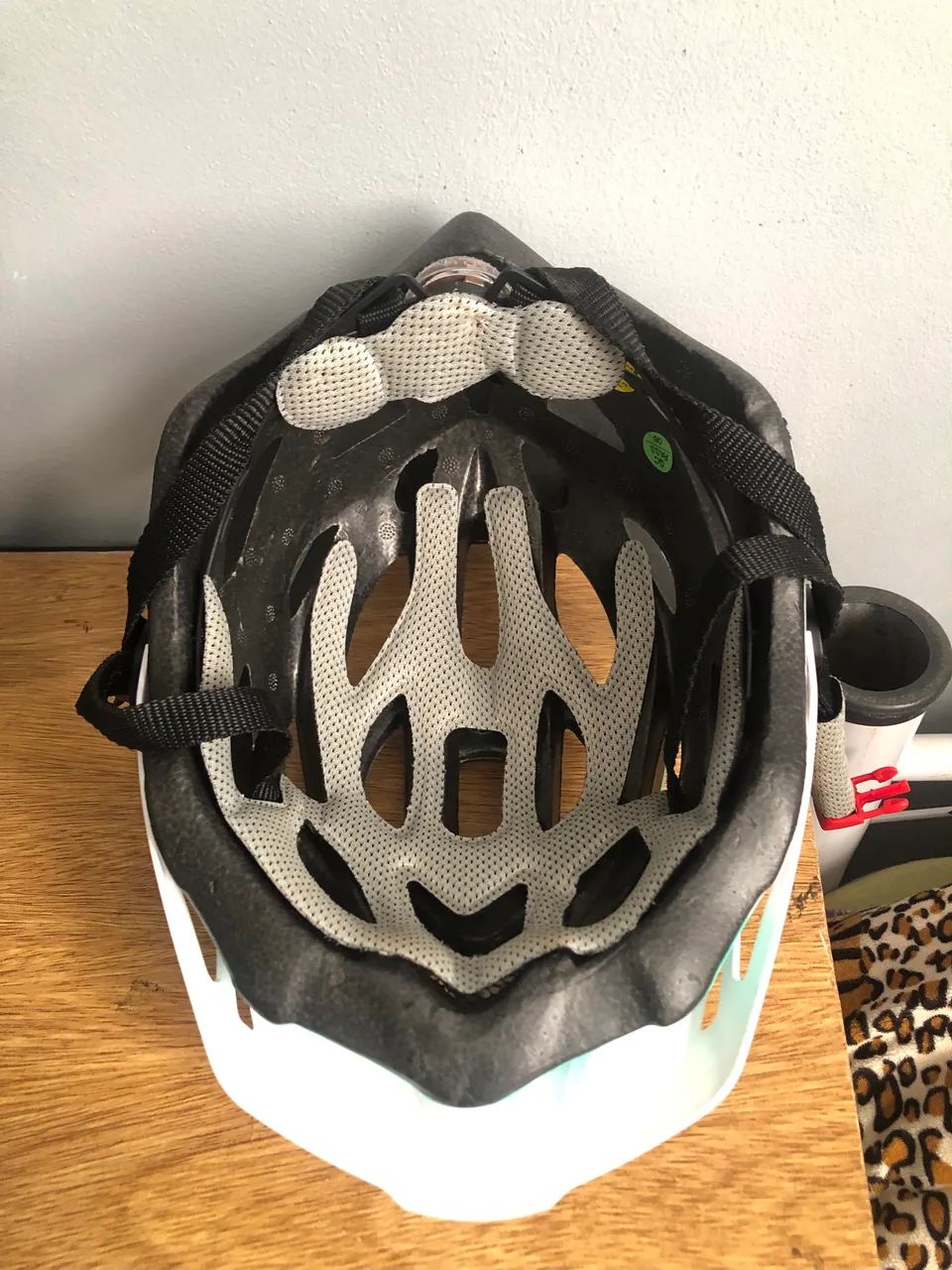 Capacete absolute - Foto 3