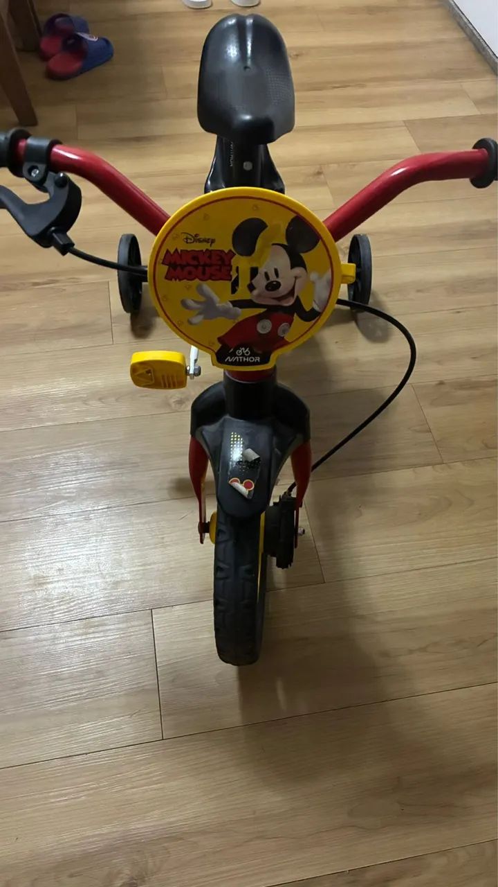 Vendo bicicleta infantil aro 12 - Foto 2
