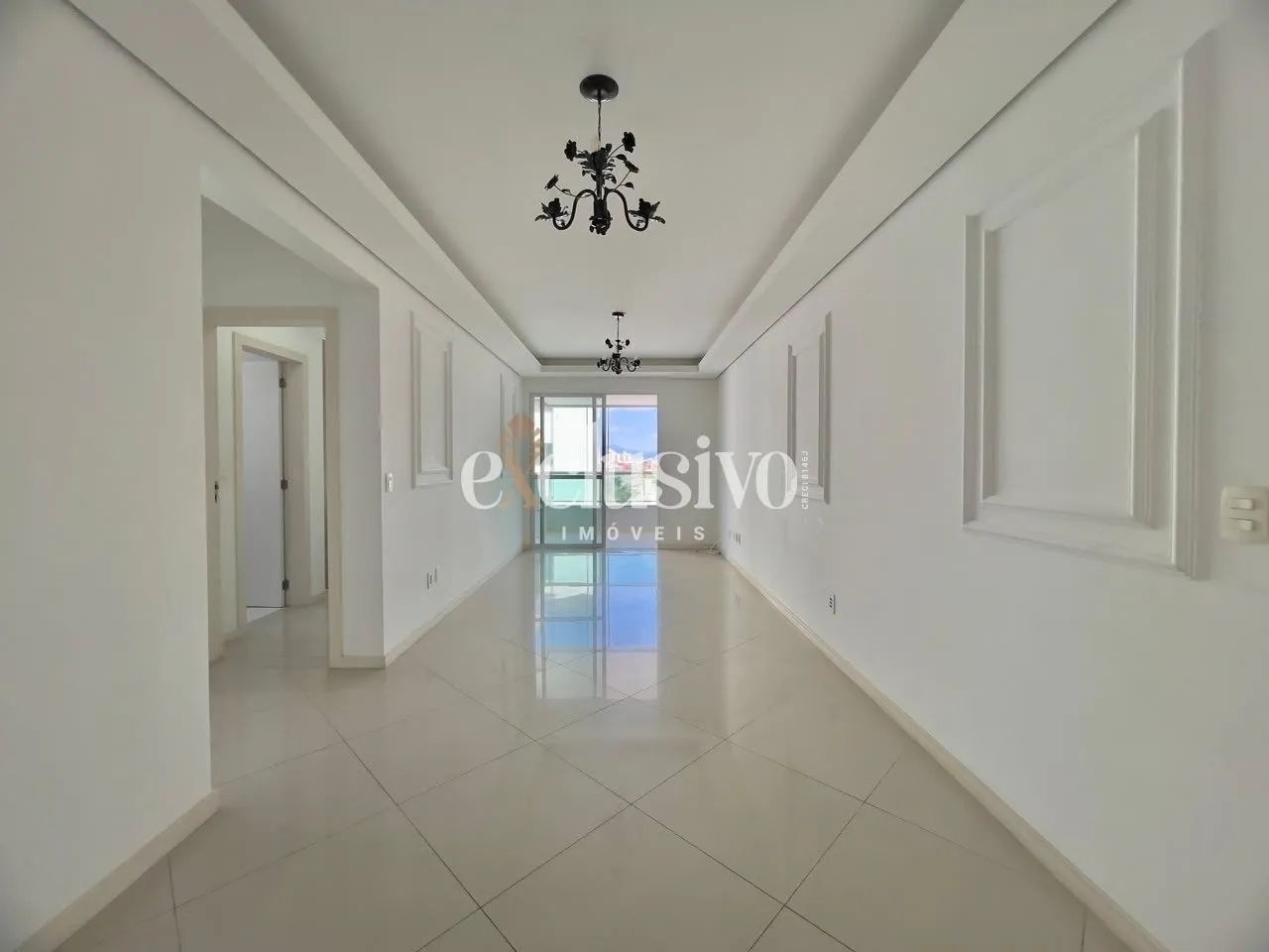 Apartamento com 2 Dormitórios, Suíte e Varanda Gourmet no Estreito