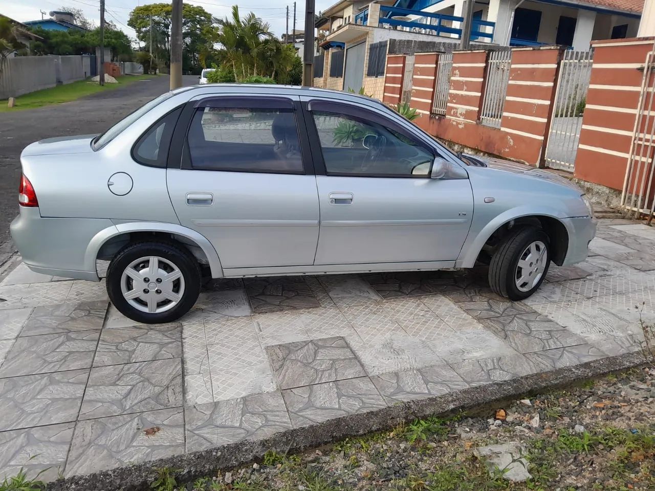 Chevrolet Classic Classic Life/LS 1.0 VHC FlexP. 4p 2011