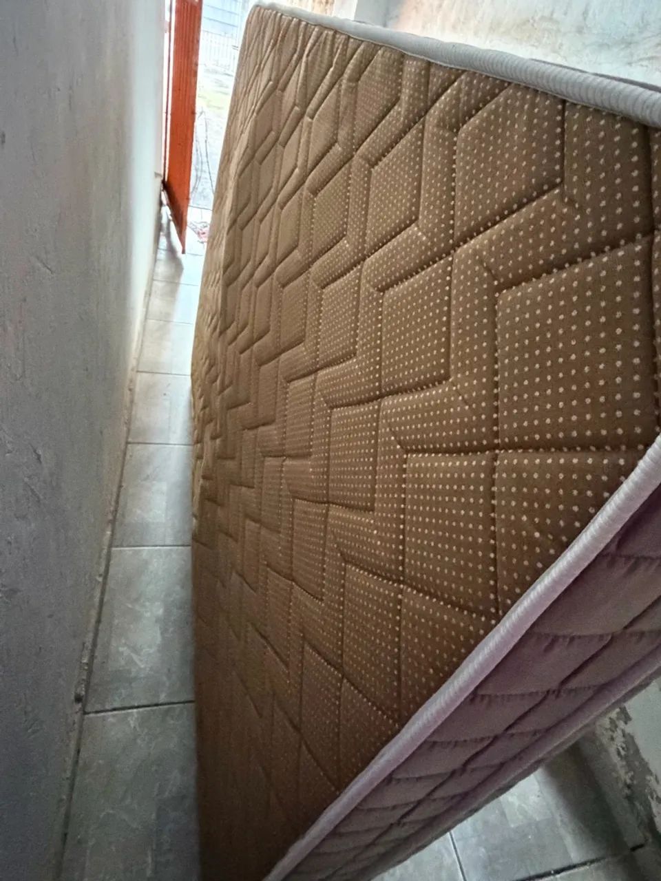 Colchão de Casal em Bom Estado - Foto 3