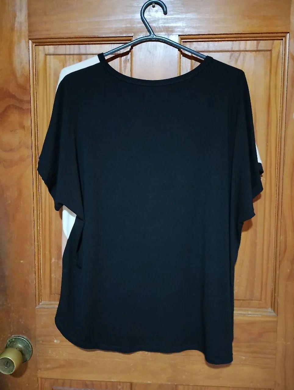 BLUSA FEMININA TRICOLOR - NOVA - Foto 2