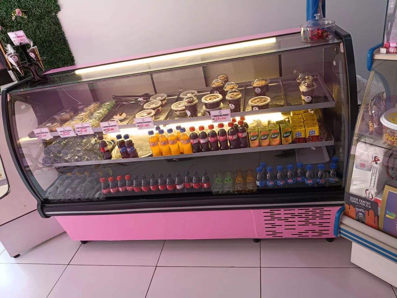 Freezer balcão refrigerado 1,77 comprimento por 64 largura  - Foto 3