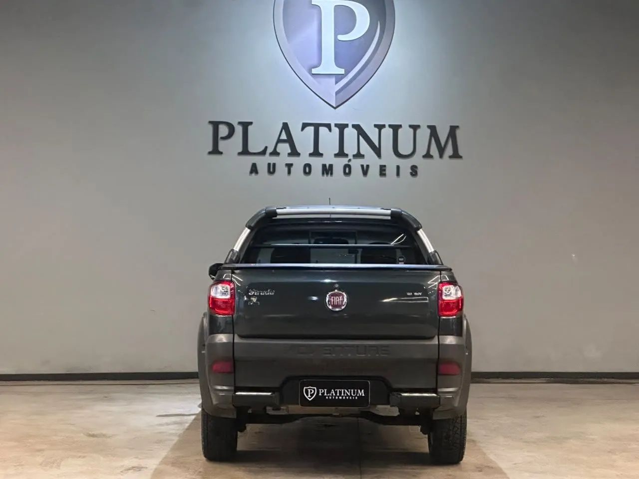 Fiat Strada Adventure1.8/ 1.8 Locker Flex CD 2015 - Foto 5