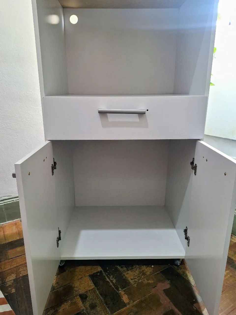 Armário balcão multiuso com rodinhas - Foto 4