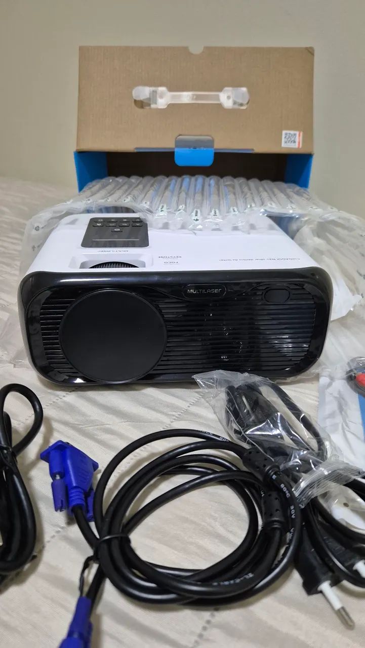  PROJETOR LED MULTILASER <br>Projete até 180"<br>2200Lumens - Foto 3