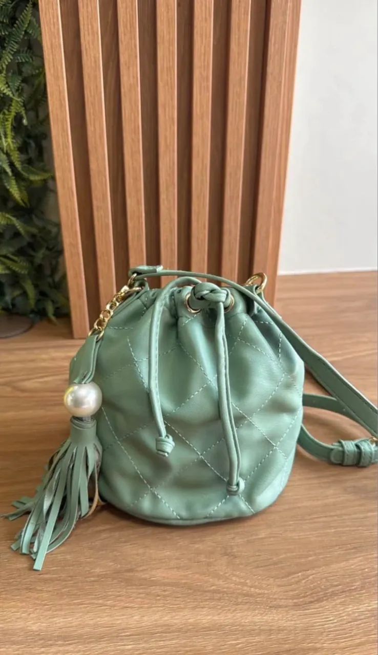 Bolsa Saco Verde Matelassê