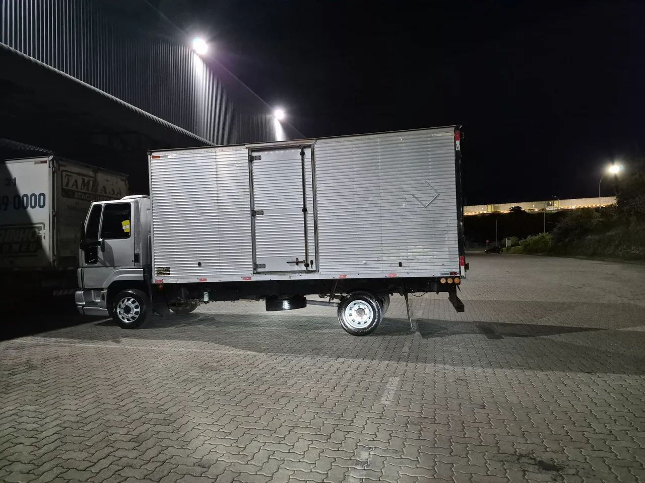 Ford Cargo 815 - Foto 5