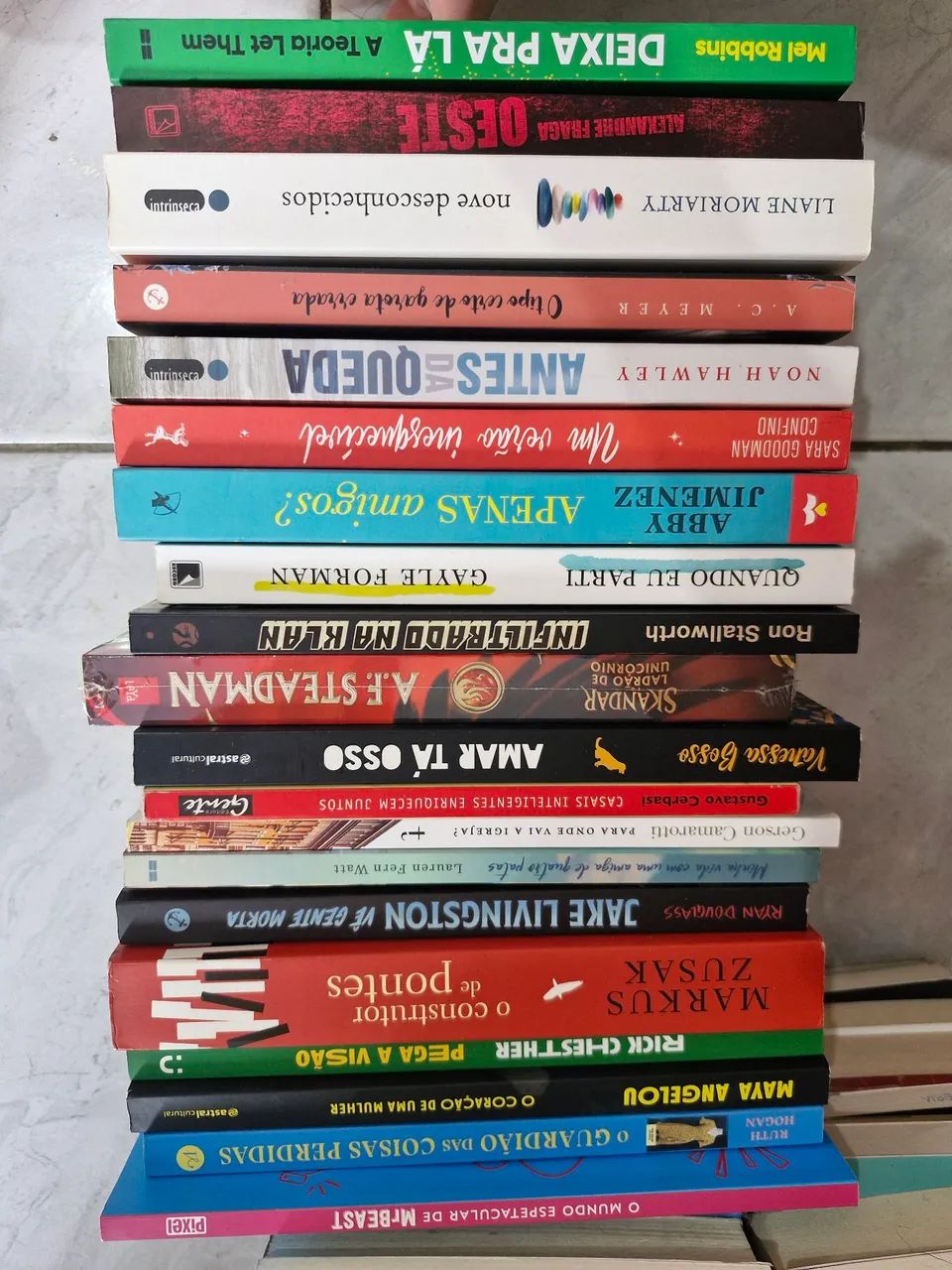 Qualquer livro a R$10,00 cada - Foto 4