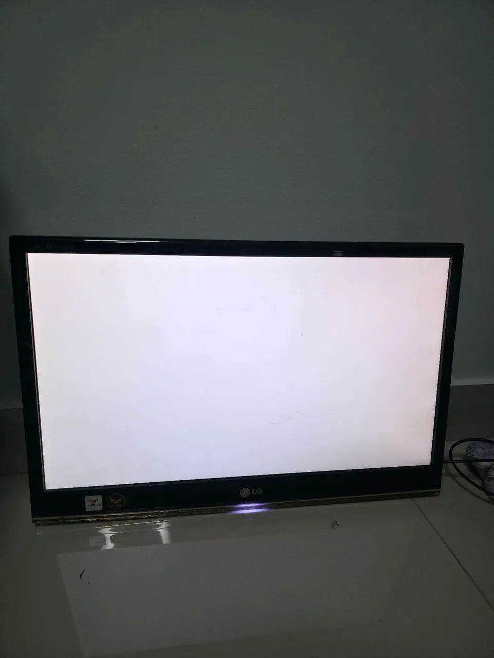 TV 32 polegadas LG COM DEFEITO