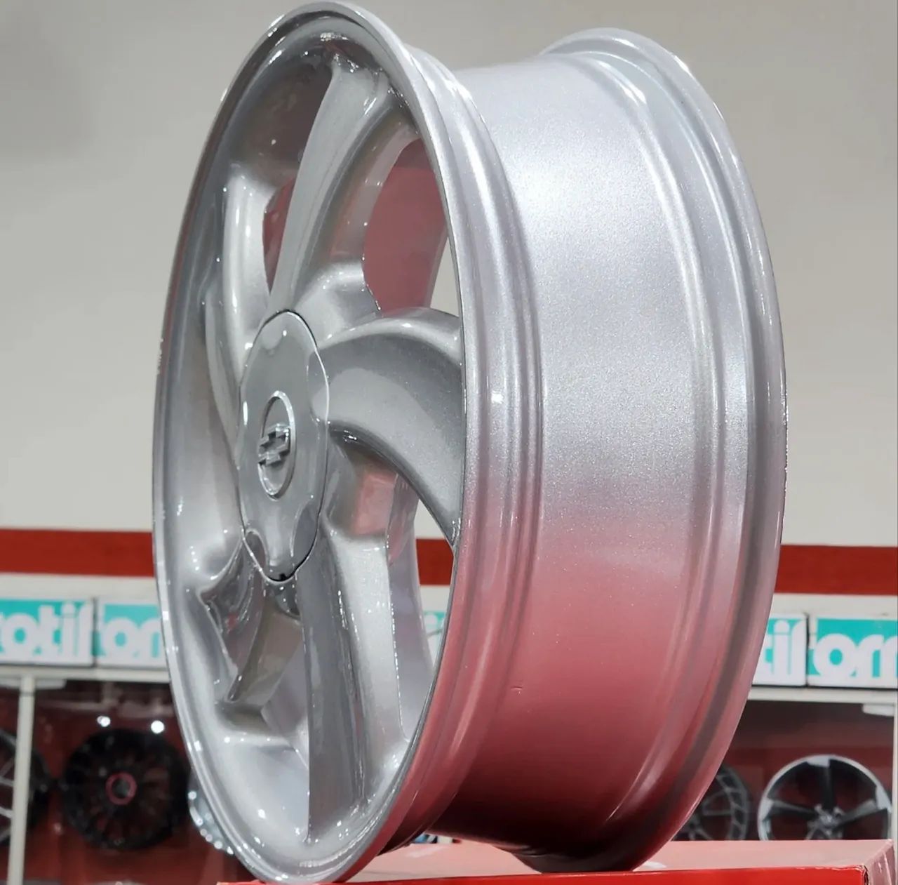 Roda Gm corsa millenium aro 18 nova  - Foto 2
