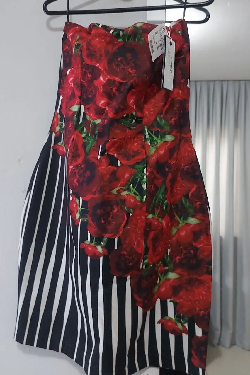 Vestido lança perfume