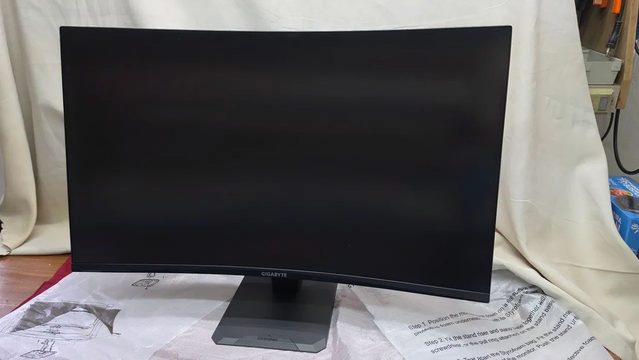 Monitor Gigabite 31,5" 165hz 1ms 2k - Foto 4