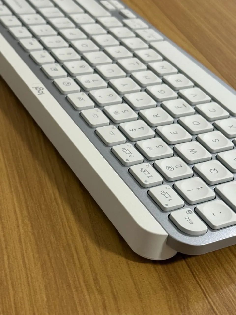 Teclado Logitech MX Keys Mini (Com Caixa e Nota Fiscal) - Foto 4