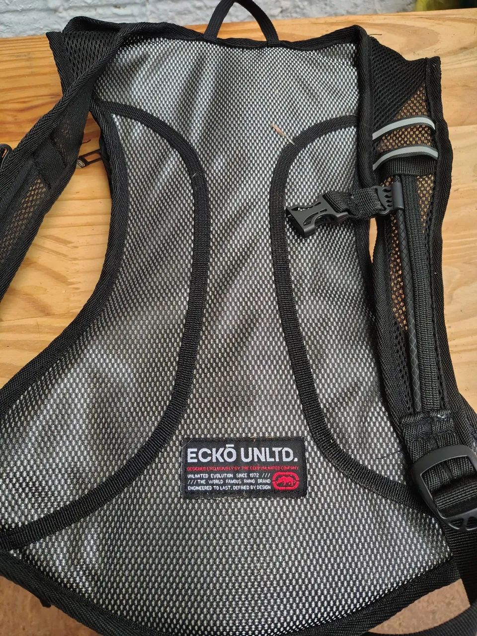 Mochila hidrata ção Ecko - Foto 2