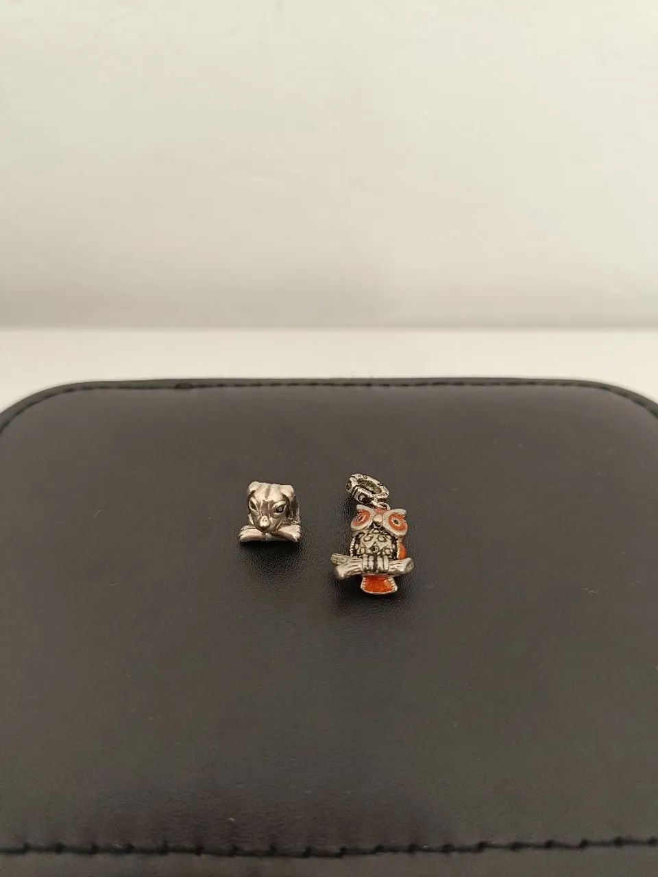 Pulseira em Prata Esterlina 925 com 2 Berloques em Prata - Coruja e Cachorro - Foto 4