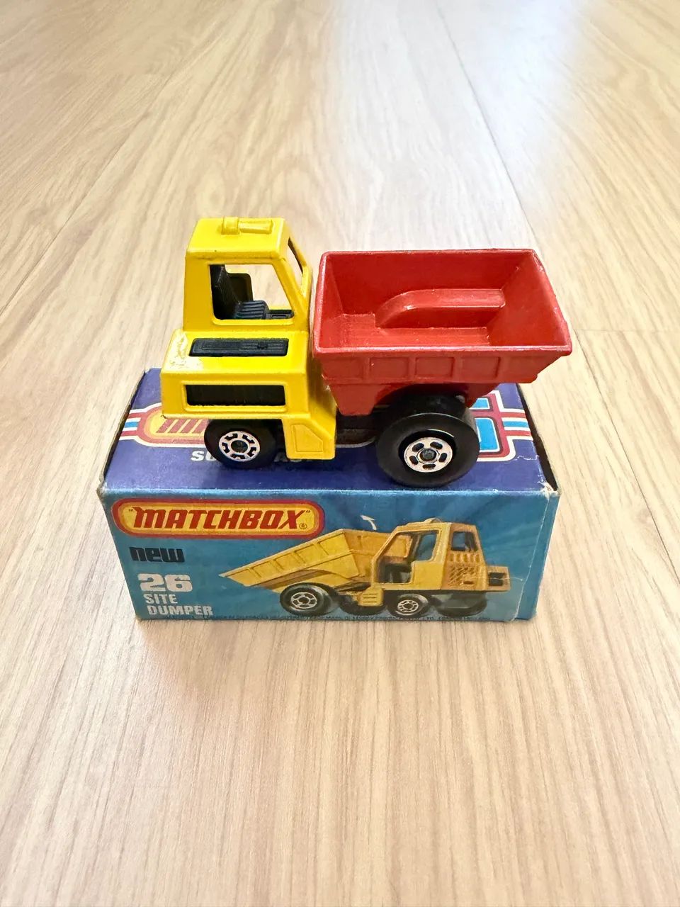 Brinquedo carrinho Matchbox na caixa - Foto 2