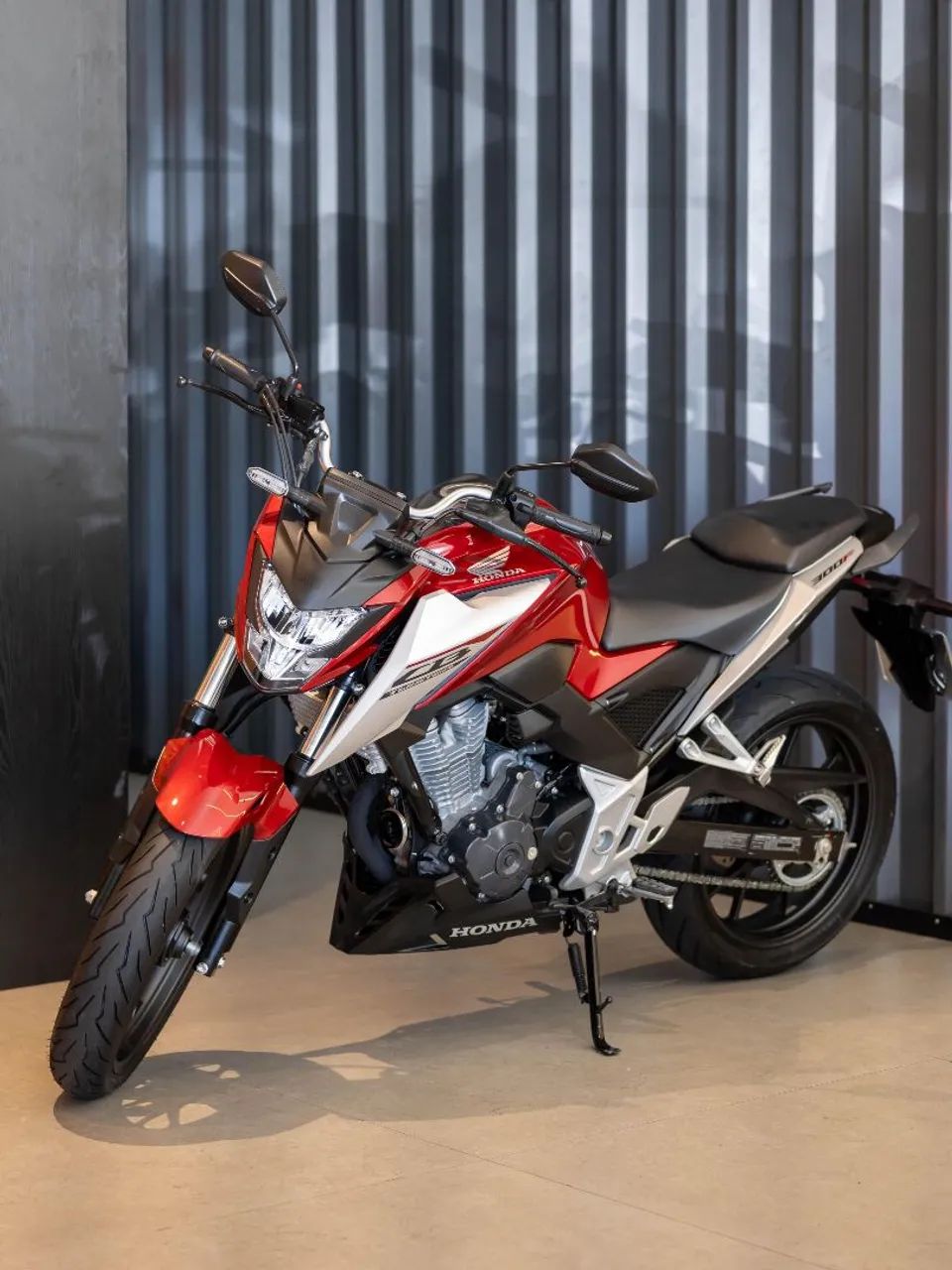 CB 300F PARA REPASSE - Foto 4