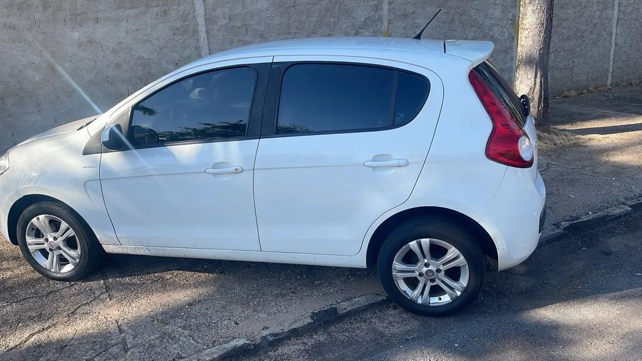 Fiat Palio Palio ESSENCE Dualogic 1.6 Flex 16V 5p 2012