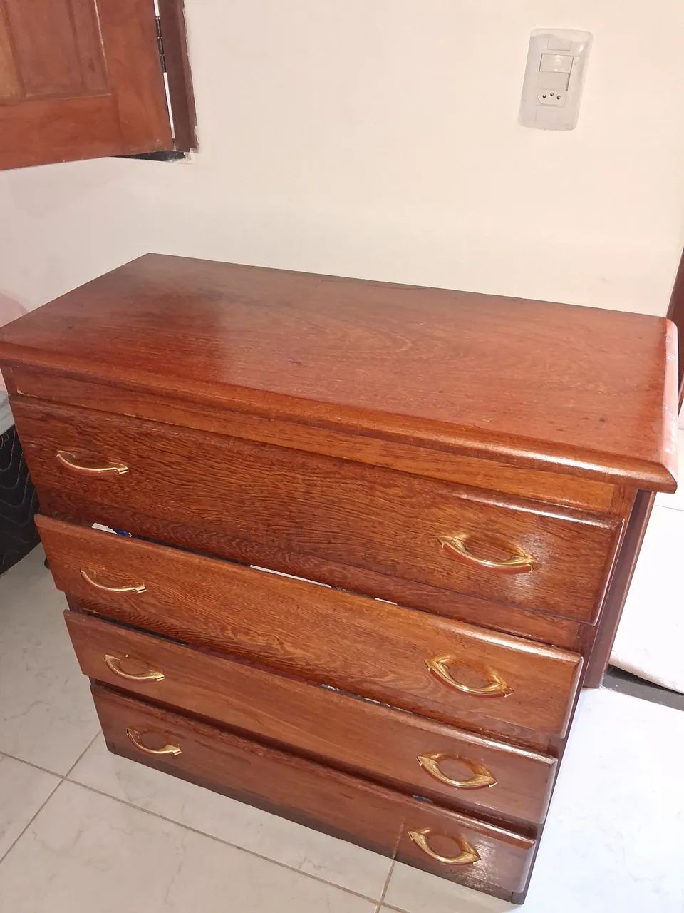 Vende-se uma cômoda semi nova - Foto 5