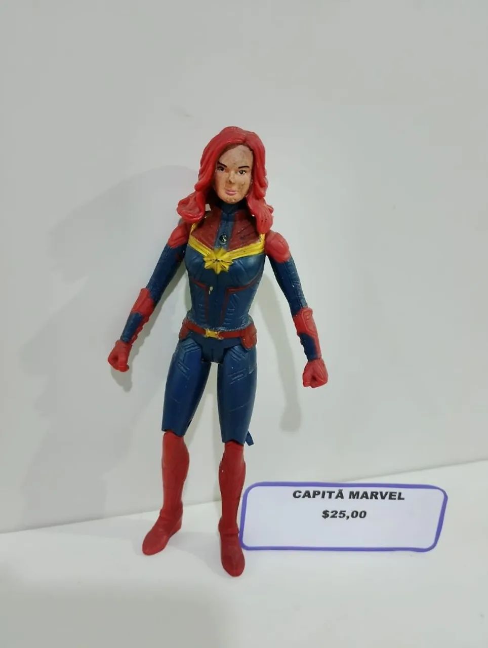 Miniatura_Capitã Marvel 