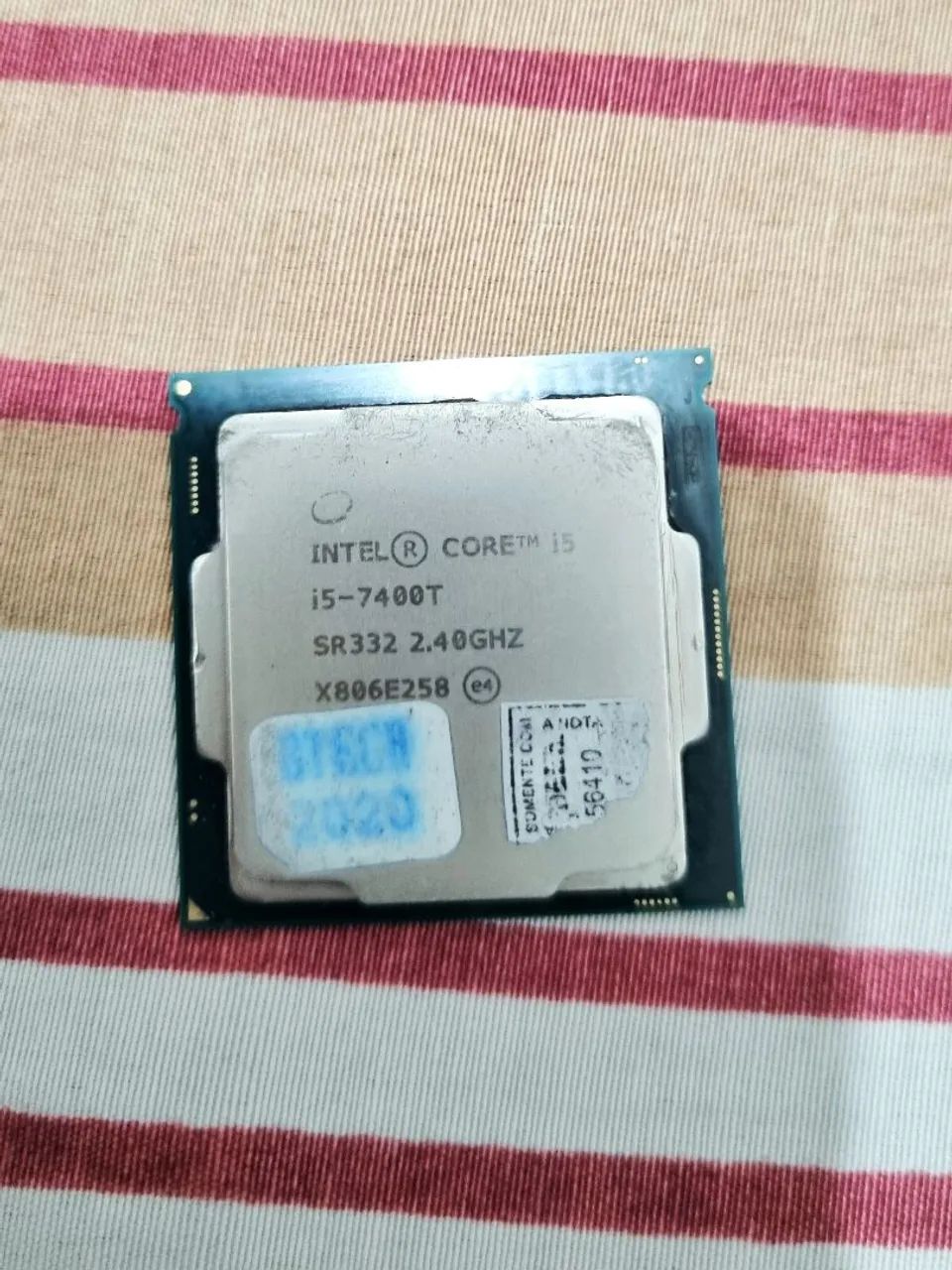 Processador Intel core i5. 7400T SR332 2.40GHZ  7ª geração <br>I5-7400t<br>SR332 2.40GHZ - Foto 4