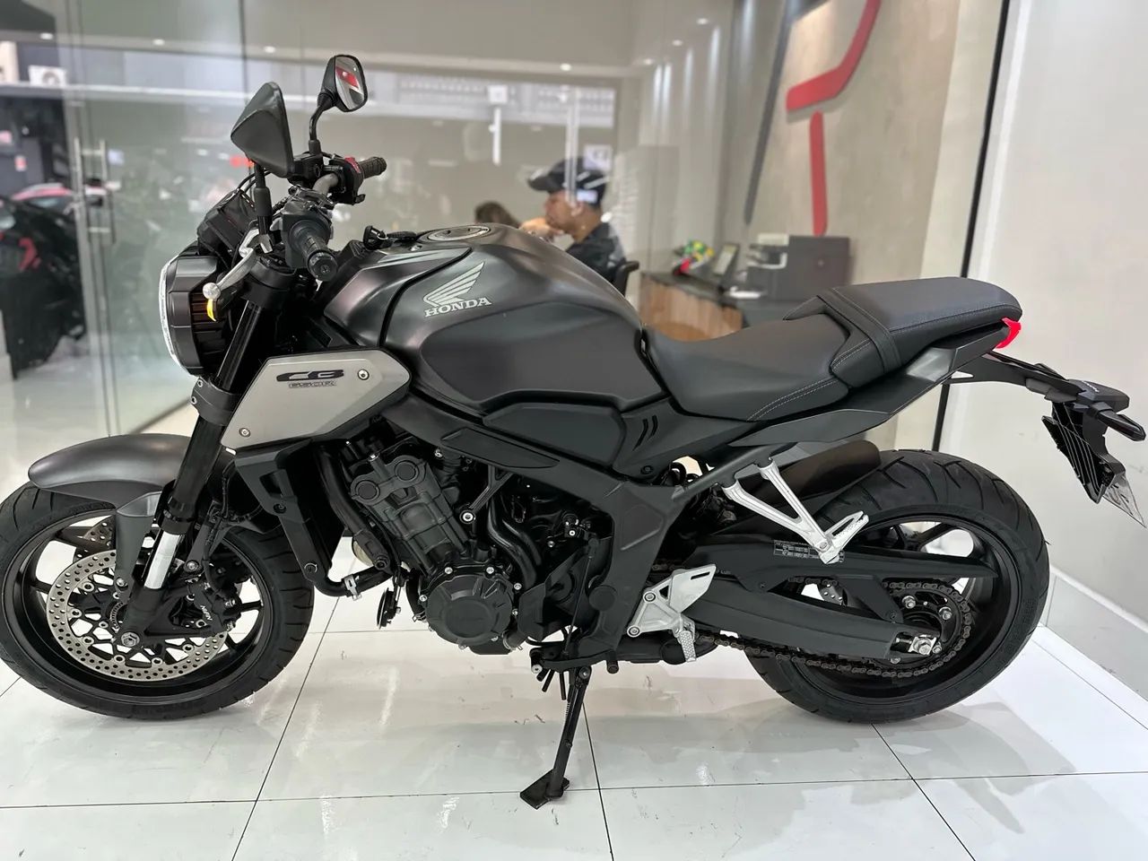 HONDA CB650R 2024 - Foto 5