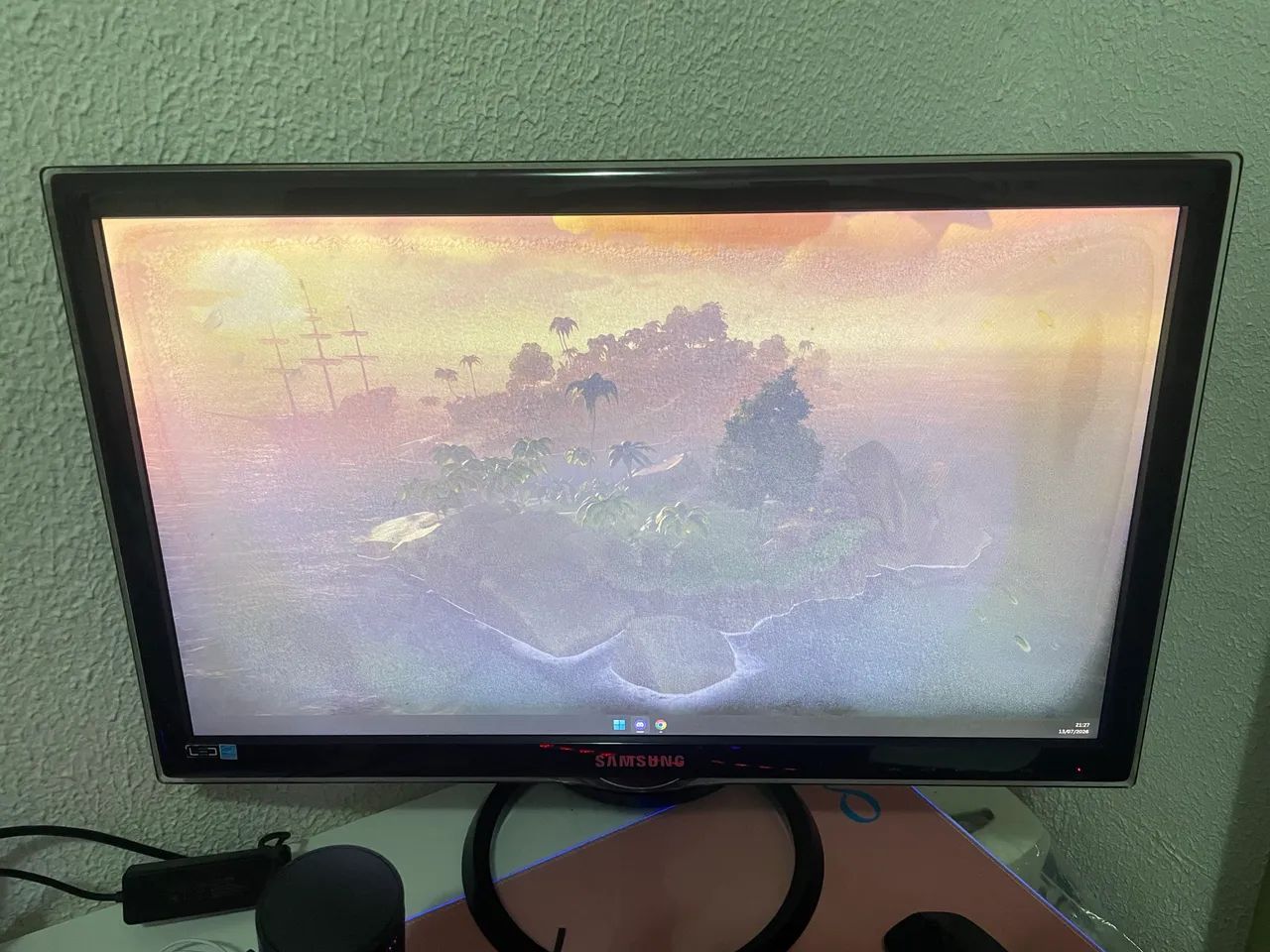 monitor com defeito