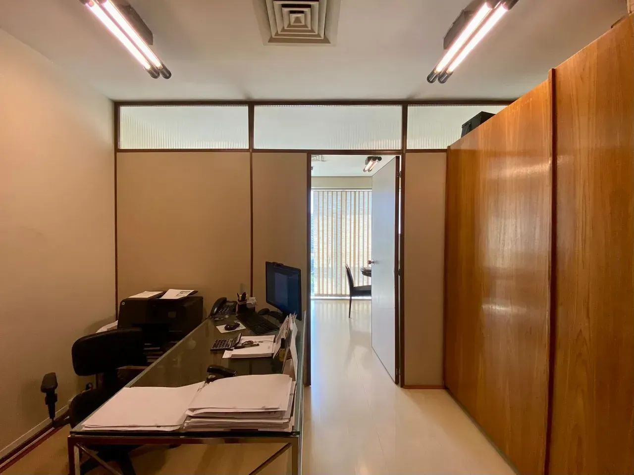 Sala comercial com 27 m² Edifício Blue Chip mobiliada com banheiro à venda na Barra da Tij - Foto 2